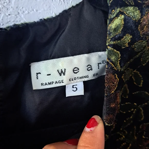 Vintage R- Wear Rose Dress - Picture 6 of 8